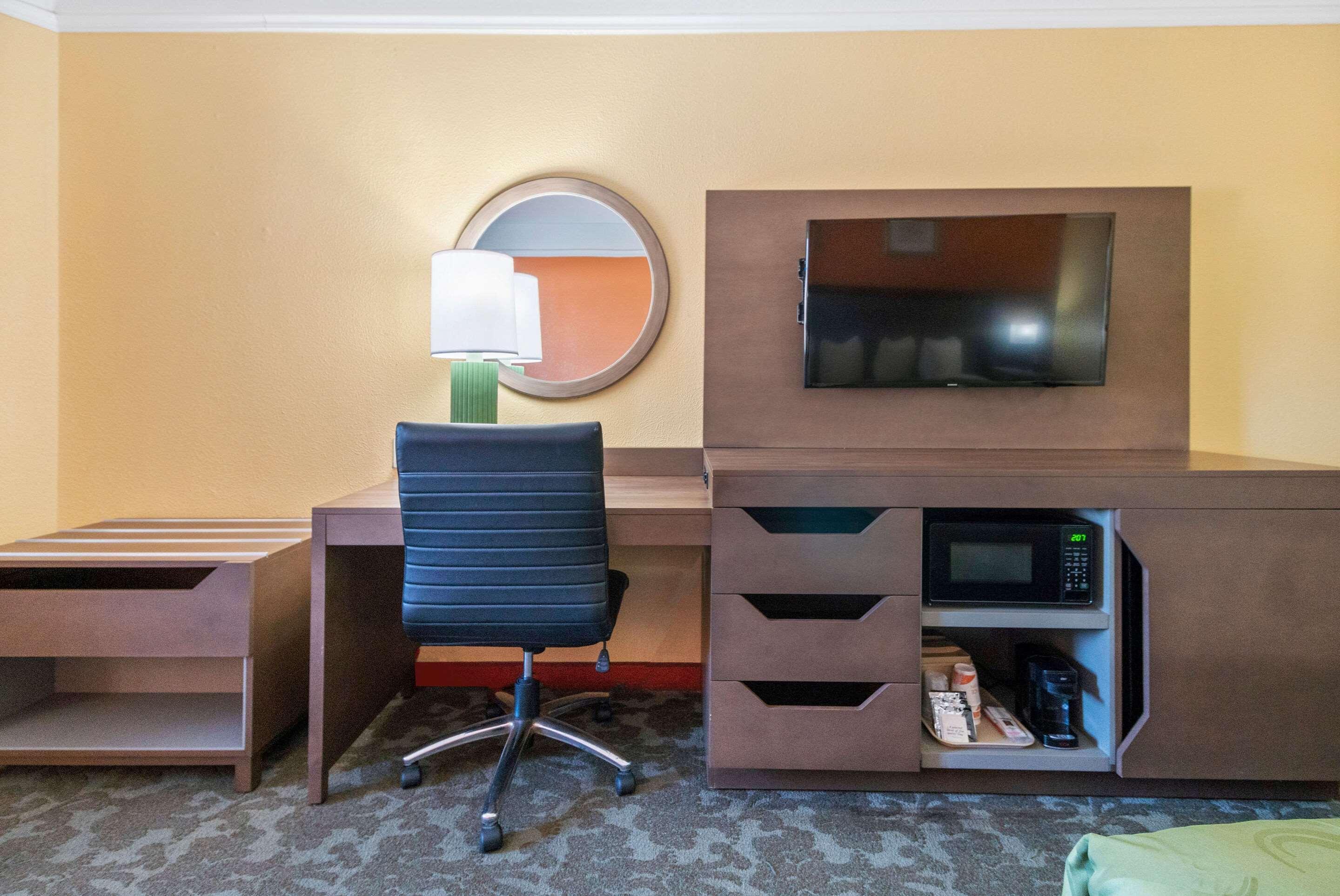 Quality Inn & Suites Galveston - Beachfront Zewnętrze zdjęcie