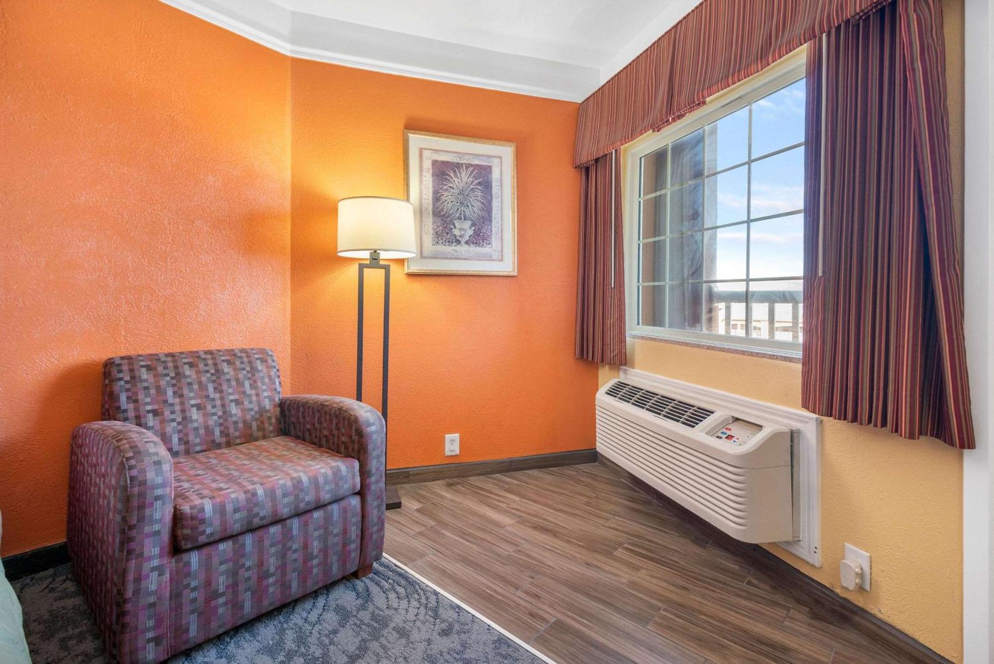 Quality Inn & Suites Galveston - Beachfront Zewnętrze zdjęcie