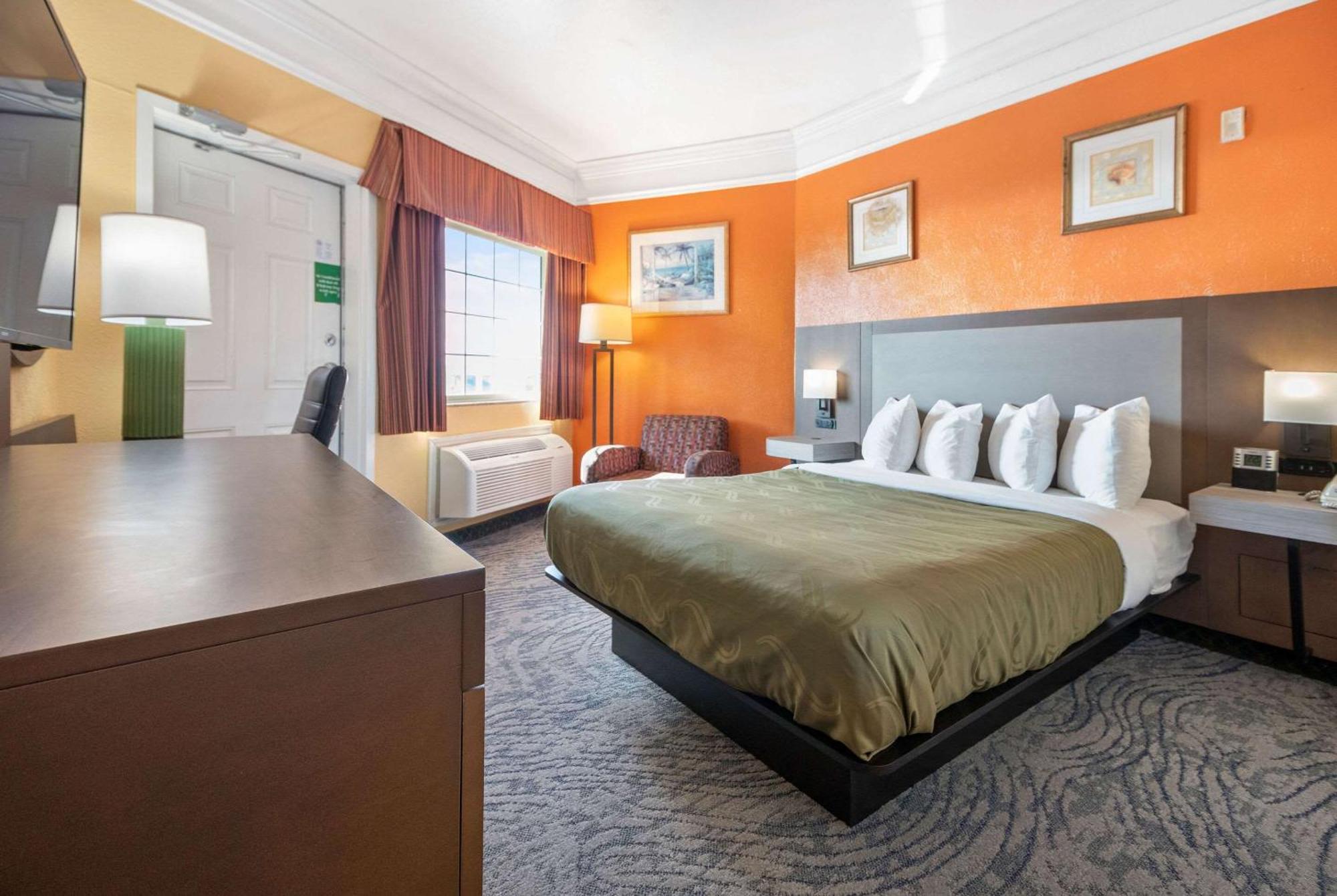 Quality Inn & Suites Galveston - Beachfront Zewnętrze zdjęcie